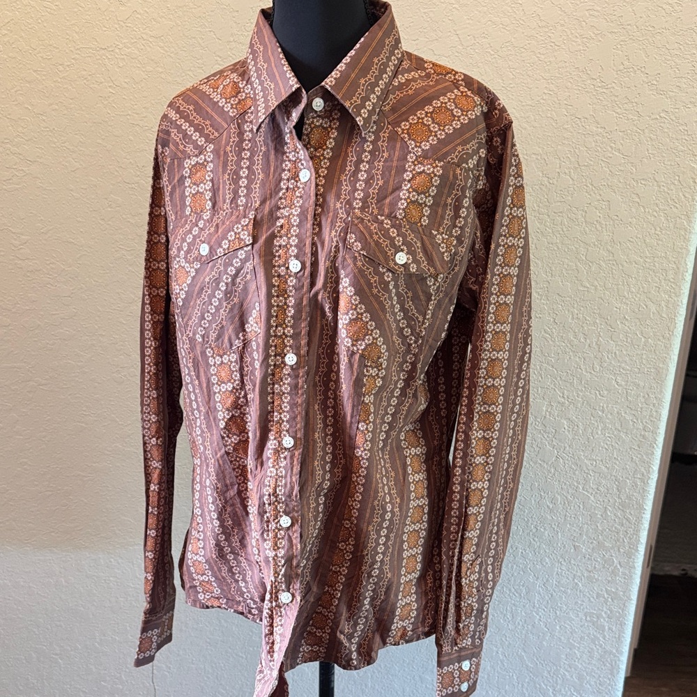 NWT Women's Brown Geometric Button-Down Western Shirt